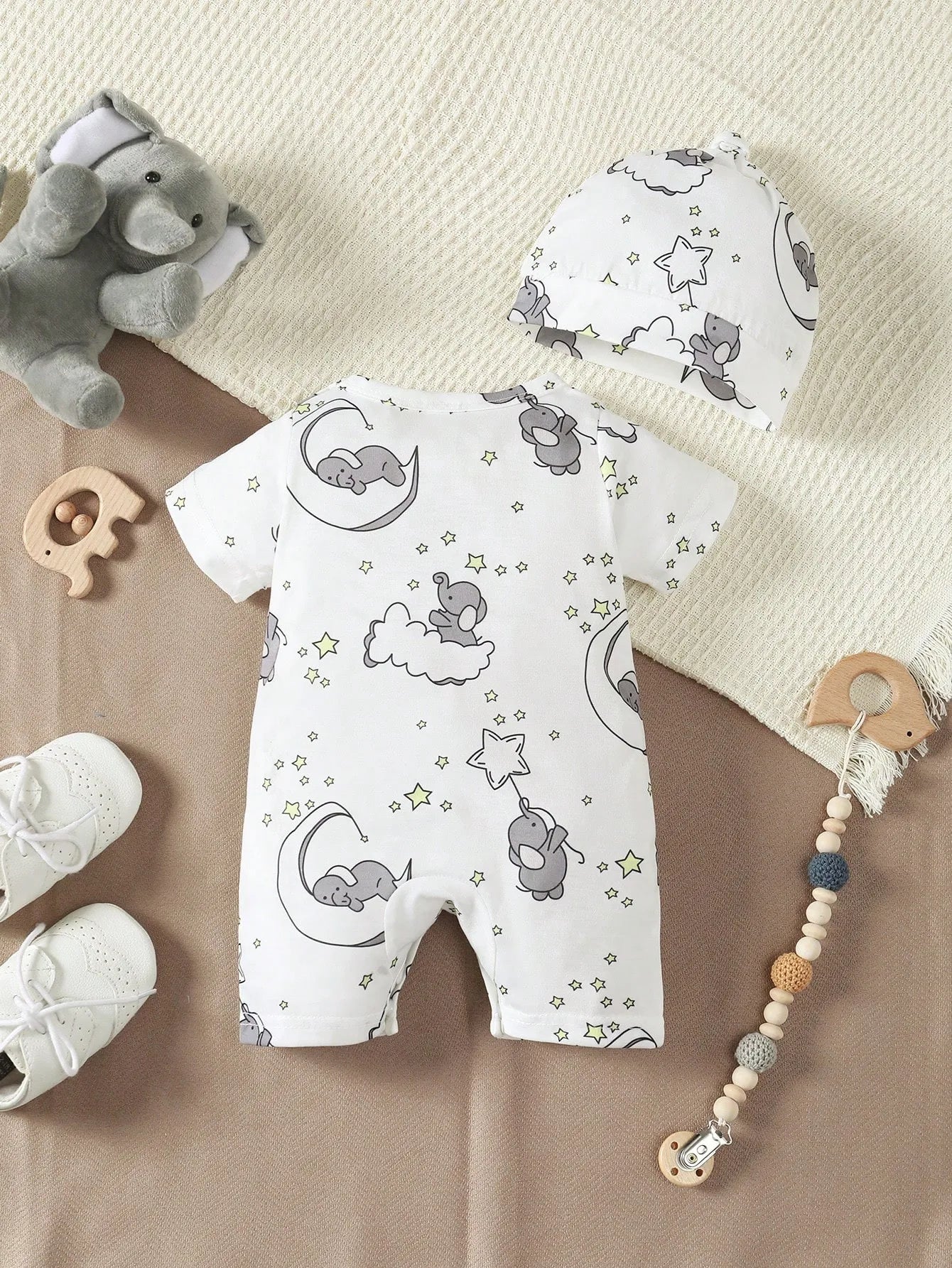 Newborn Baby Boys' Casual Cute Cartoon Elephant Pattern Round Neck Short Sleeve Romper With Shoulder Snaps, Shorts And Hat