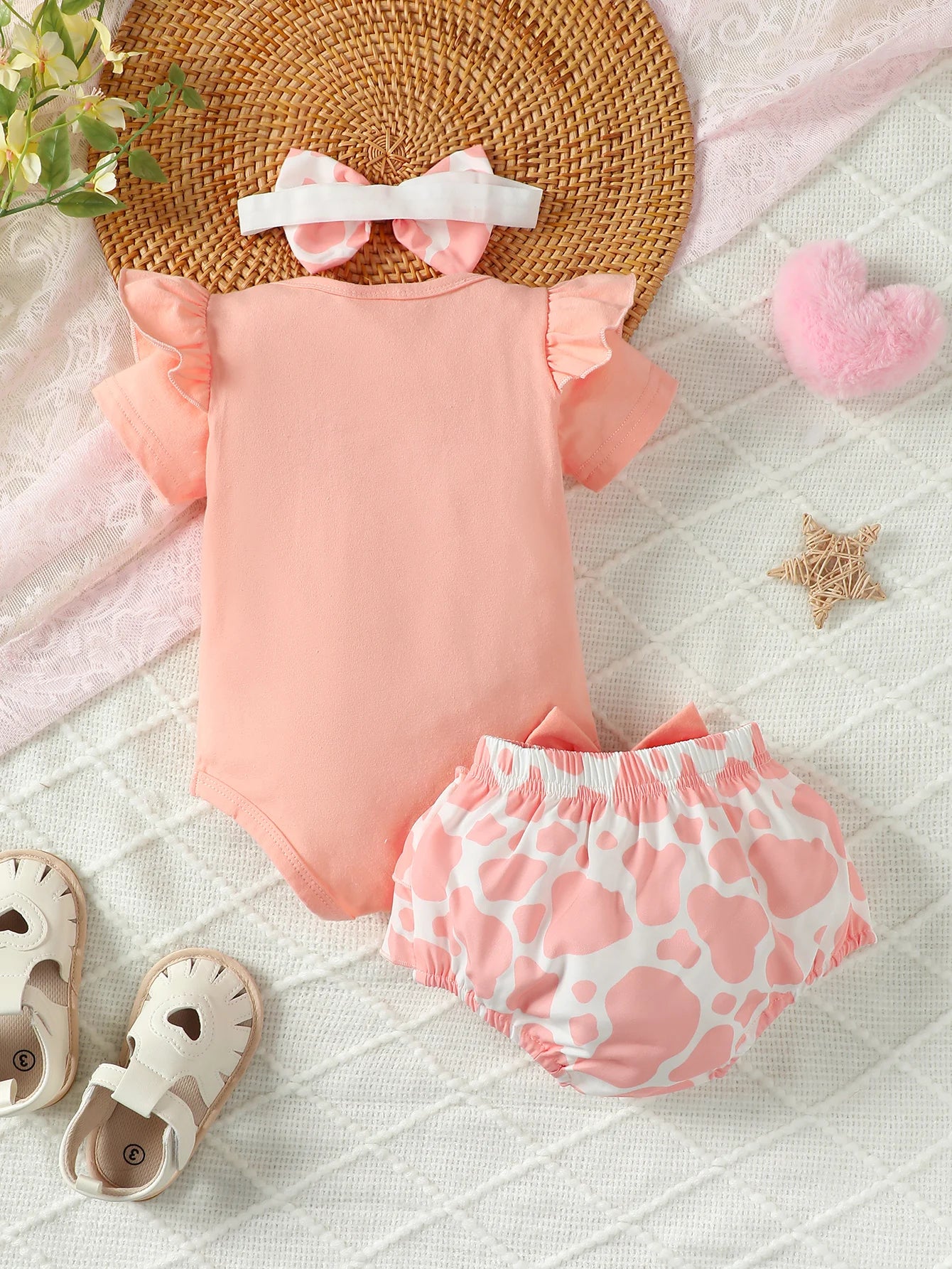 0-2 Year Old Baby Summer Solid Color Short Sleeved Letter Printed Round Neck Bread Shorts Bow Set Baby Clothing