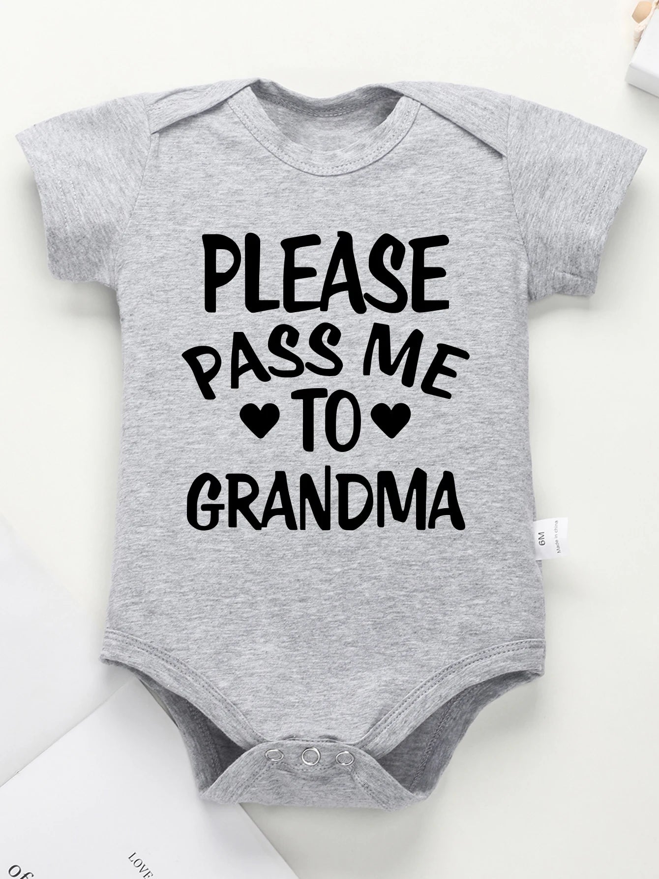 Cute Harajuku Newborn Bodysuit Please Pass Me to Grandma Printed Fun Baby Boy and Girl Clothes Fine Gift Cotton Infant Onesie