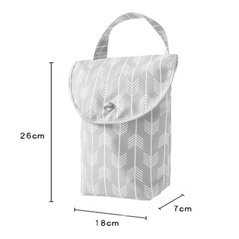 New Waterproof and Reusable Baby Diaper Bag Baby Handbag Large Capacity Mommy Diaper Storage Bag Carrying Bag for Going Out