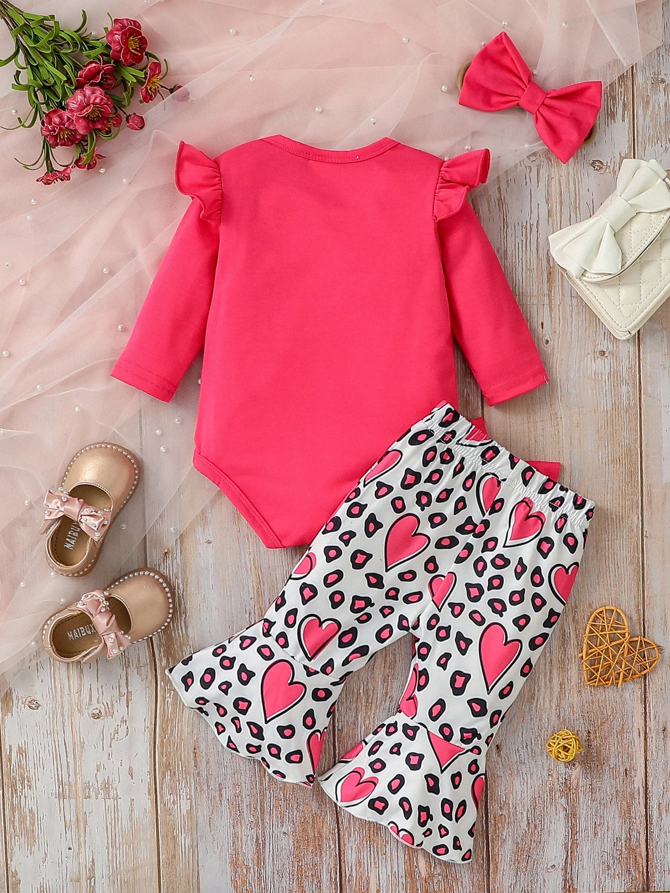 3Pcs Baby Girls Spring/ Fall Long Sleeve Print Letter Bodaysuit+Flared Pants With Heart Fashion Set+Headband